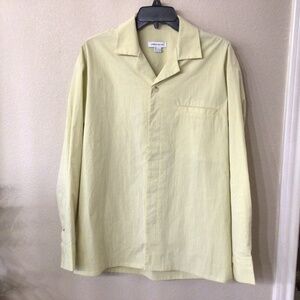 Urban Revivo men’s shirt. Excellent shape. Size extra small